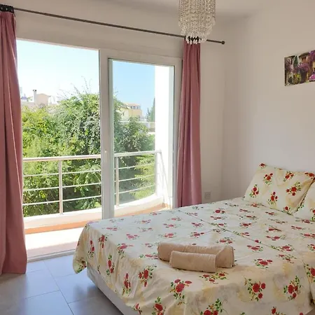 Kyrenia Comfort Apartments Exterior photo